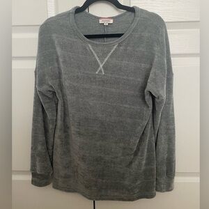 ANDREE BY UNIT Sage Green Long Sleeve Velvet women’s size M